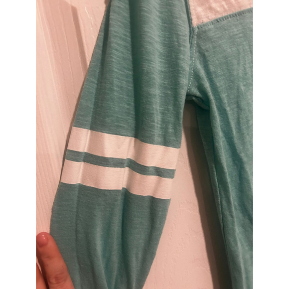 Le Women’s Turquoise “Mackinac Island” Long-sleeve Graphic Tee Sz. Small - Picture 4 of 6